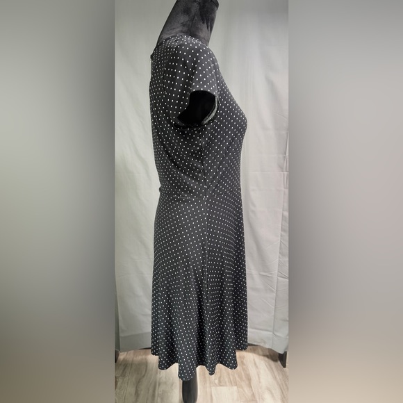 Michael Kors Size Medium Black and White Polkadot Fit and Flare Dress Flowing - Picture 3 of 8